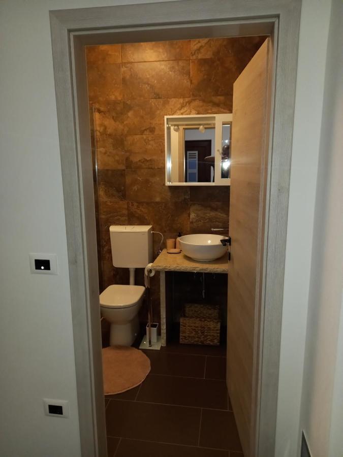 Apartmani Noa I Natali Kaldanija エクステリア 写真